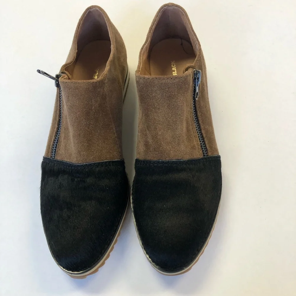 ALL BLACK Tan Suede Fur Cap‎ Slip On Shootie Sz. 39